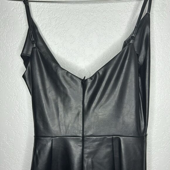 NWT L’Academie Colleen Faux Leather Midi Dress in Black Revolve Small - Picture 8 of 16